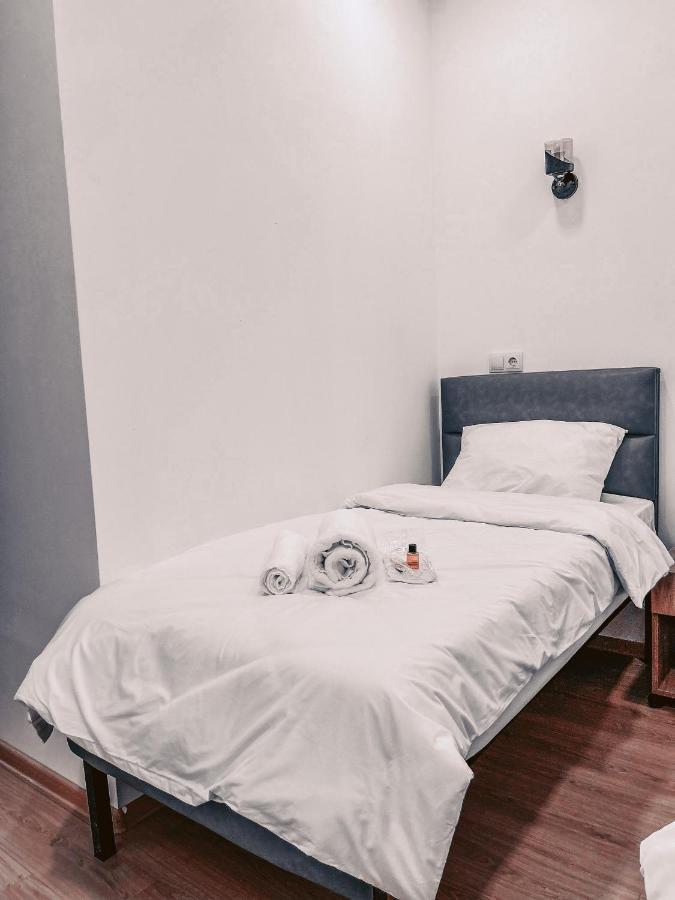 Apple Cozy Hotel Tbilisi Exterior foto