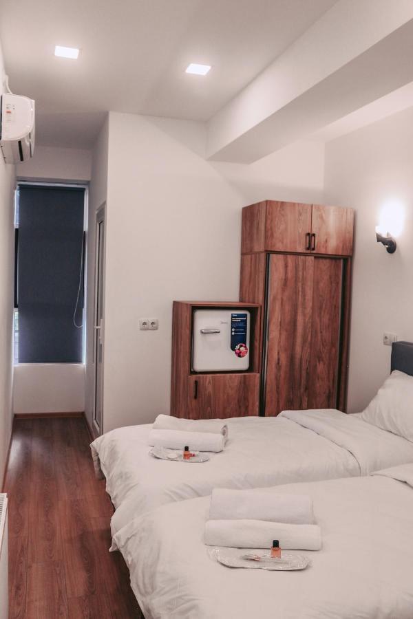 Apple Cozy Hotel Tbilisi Exterior foto